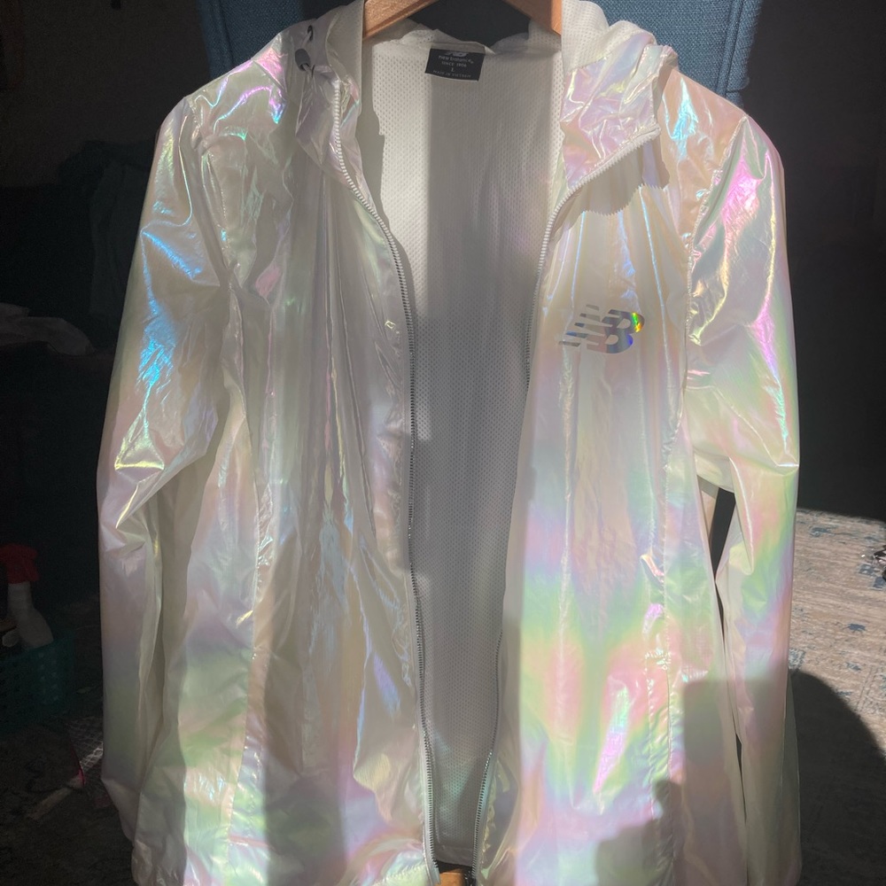 New Balance Windbreaker/Rain Coat, Women’s Large NWT